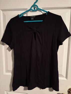 Liz Claiborne Black Short Sleeve Top
